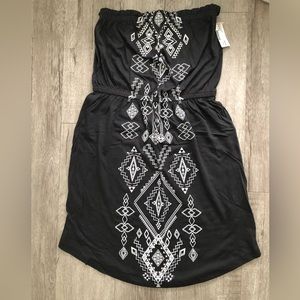 Brand New with tags Billabong strapless summer dress.